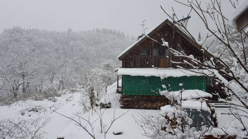 窓の外は雪景色