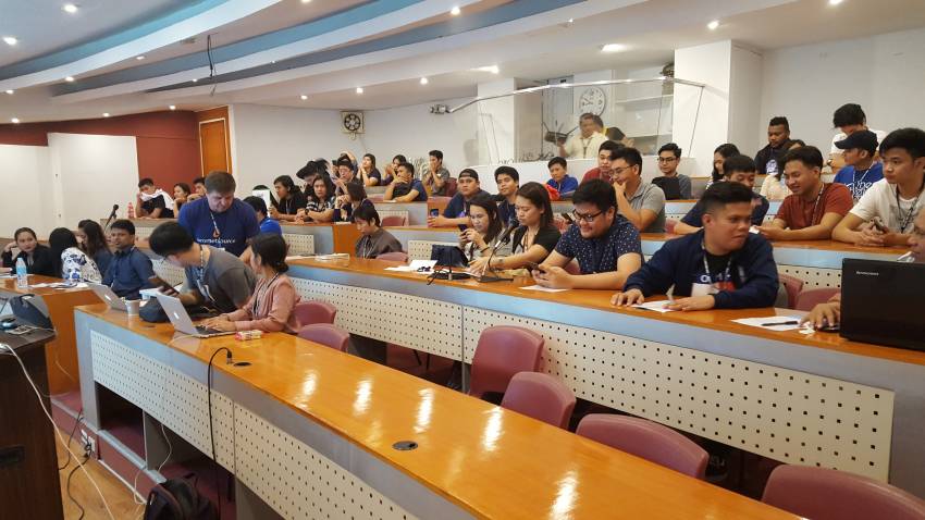 CITの生徒たちも参加